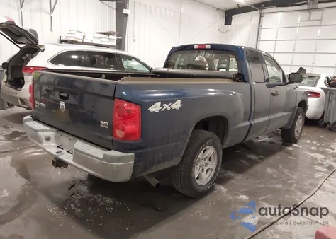 2005 Dodge Dakota Slt из США, поврежденный, VIN 1D7HW42N55S281506